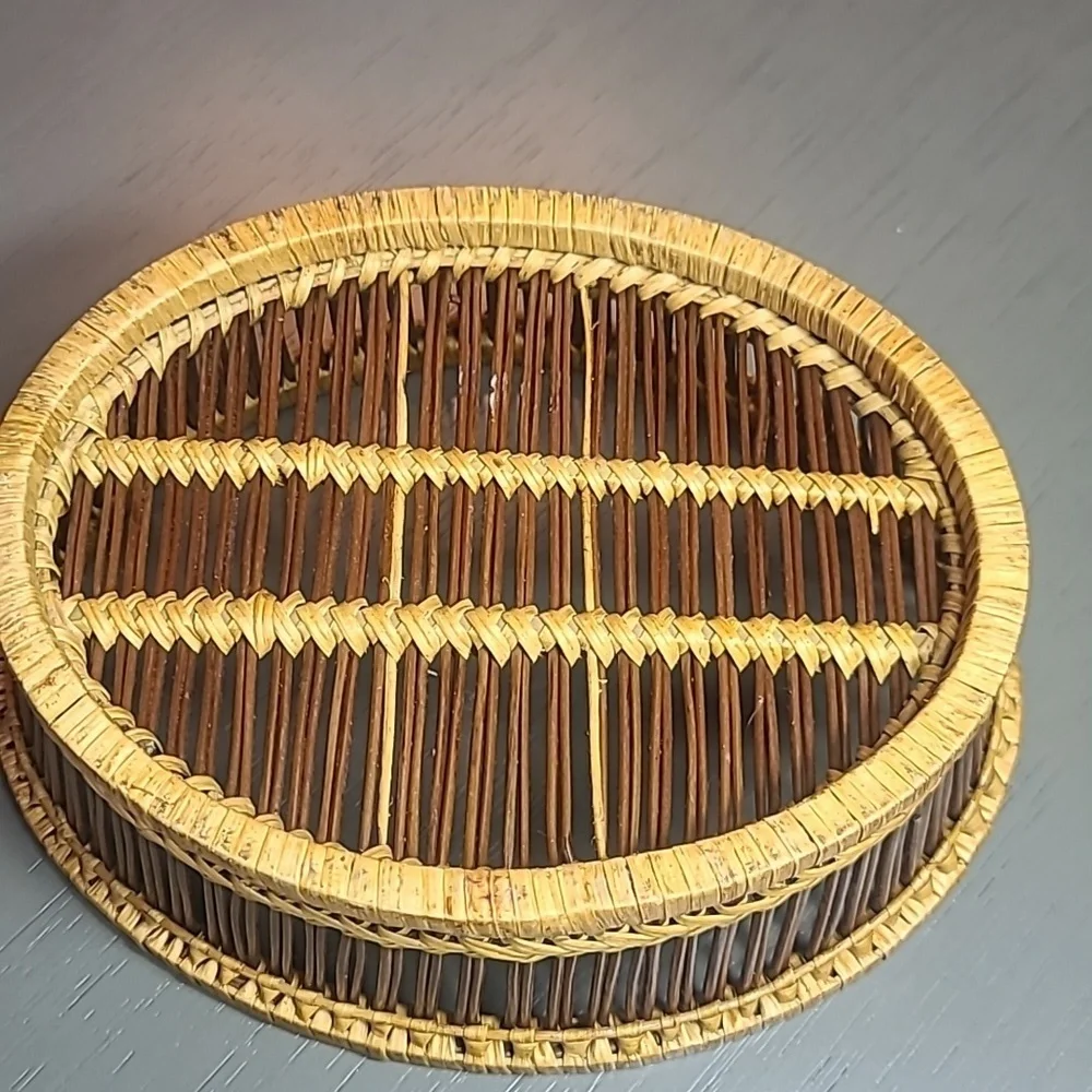 Elegant Brown and Tan Woven Basket Set
